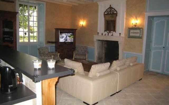 Chateau De Puyrigaud