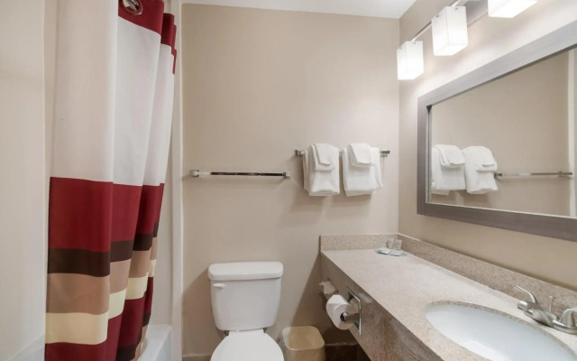 Red Roof Inn Dahlgren - Naval Base