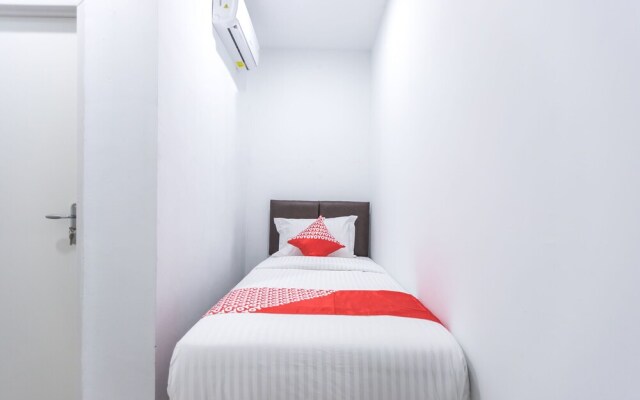 OYO 907 Wisma Cakung