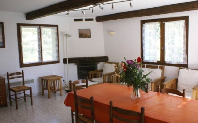 Les Cytises by Gites de France