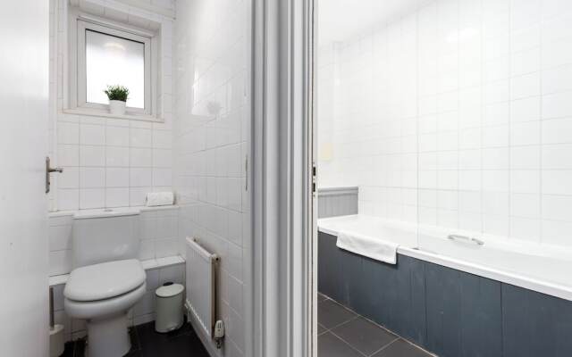 2 Bed Flat with Garden in Canonbury