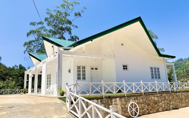 Mount Edge Riverside Hotel