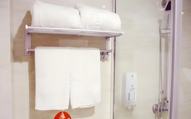 GreenTree Inn Jiangyin Zhouzhuang Shiji Avenue Business Hotel