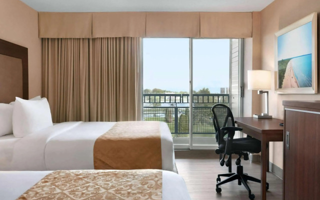 Ramada by Wyndham Belleville Harbourview Conference Centre