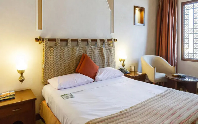 Parsian Safaiyeh Hotel