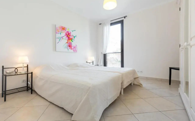 Modern 3 bedroom, 3 bathroom apartment for rent near Cannes Old Town walking distance to Palais - 2000 - Apartment in Cannes - Photo 3