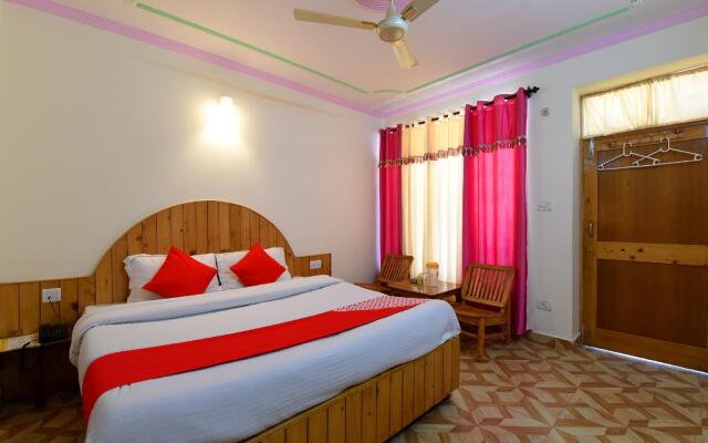 Hotel Thakur