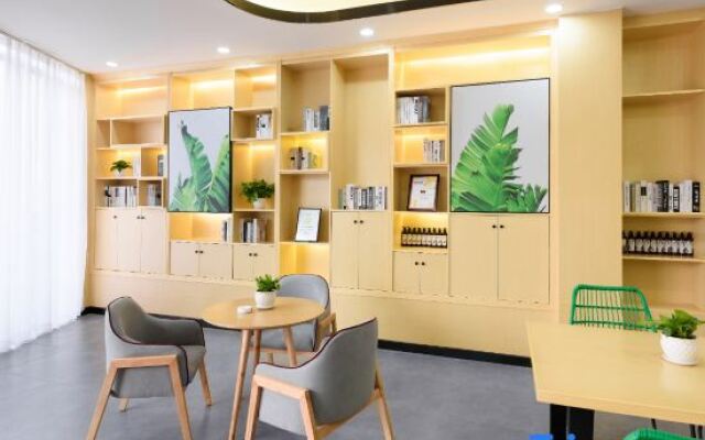 Shankee Tea Style Hotel (Mianyang City Fucheng District High-speed Railway Station)