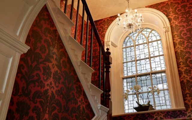 New House Country Hotel
