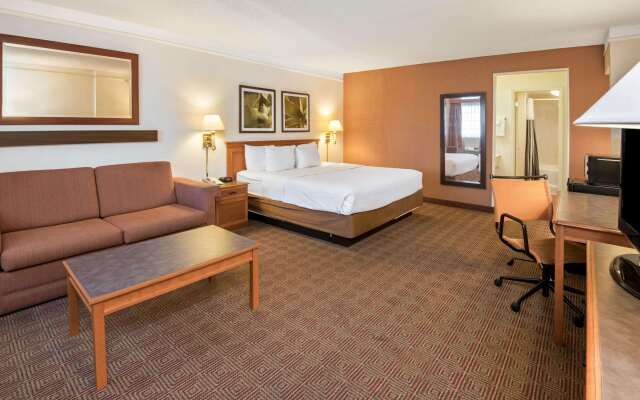 La Quinta Inn by Wyndham San Antonio Market Square