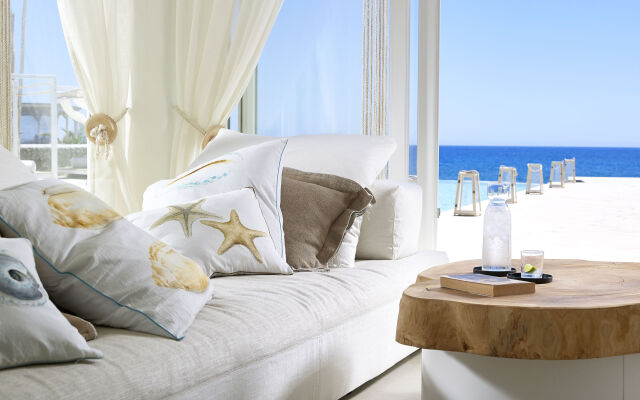 Artemis Seaside Resort