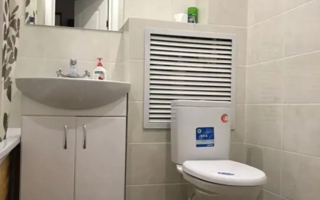 Apartments on Matrosova street 16