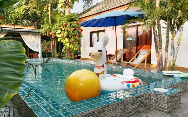 Sweet Floresta Pool Villa