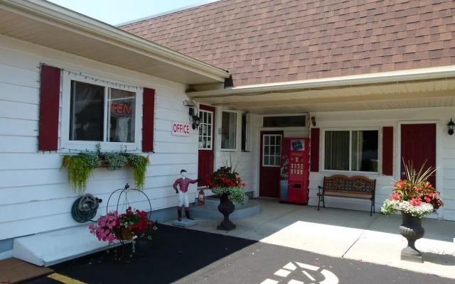 Country Squire Motel