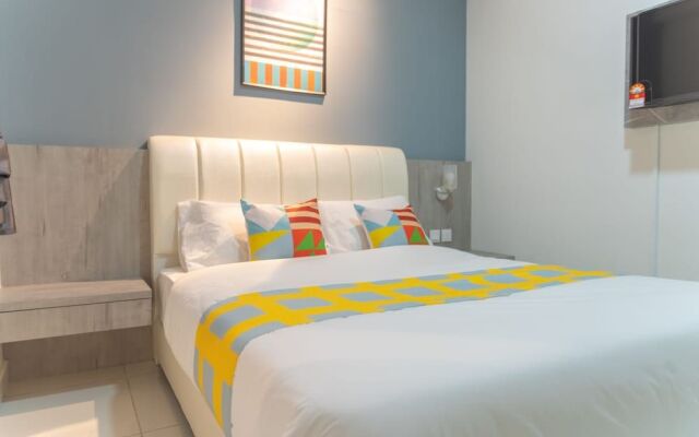 OYO Home 43995 Premium 3br 1tebrau