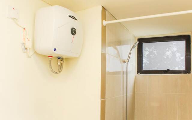 Comfortable 2Br With Study Room At Meikarta Apartment