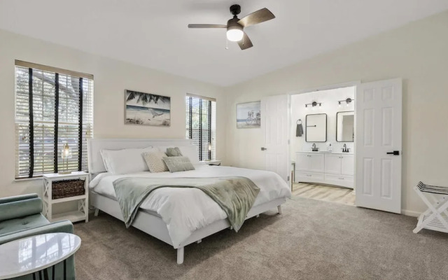 The Oak Hideaway Pet Friendly 3bd!