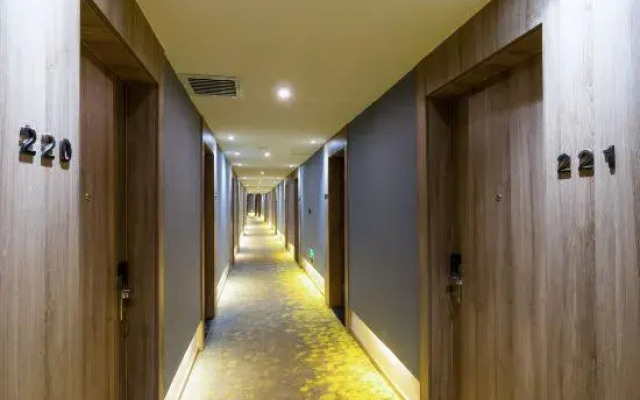 Yijia Hotel (Changting Tengfei Branch)