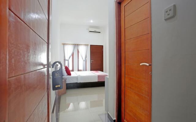 OYO 90859 Cahaya Guest House