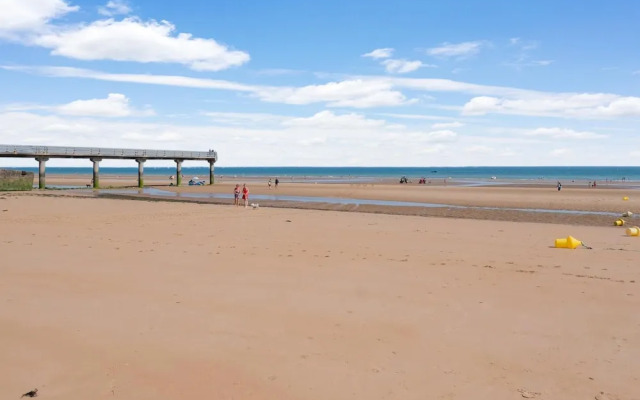 Stylish Beachside Retreat