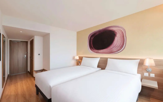 Ibis Mumbai Bkc