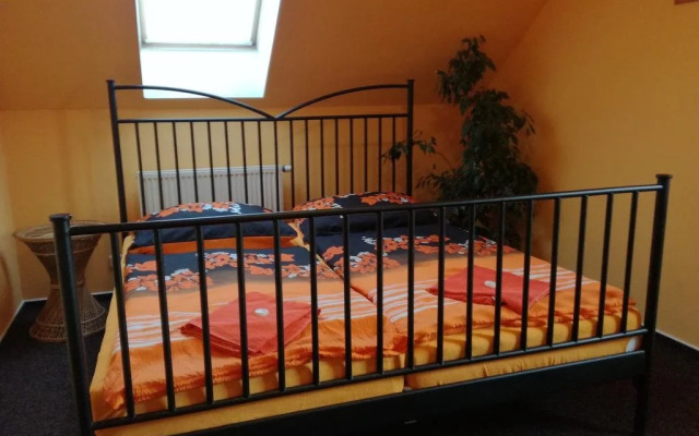 Restaurace - penzion Bavorský dvůr