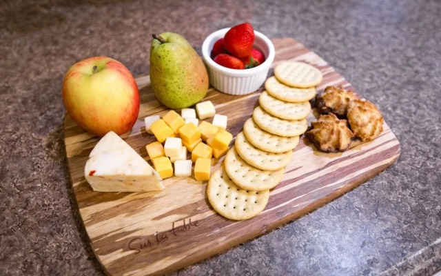 Equinox Inn at Canyon Lake