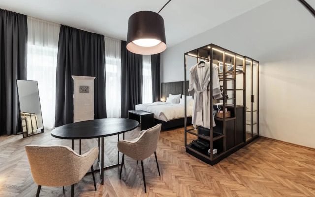 META SUITES historic city living