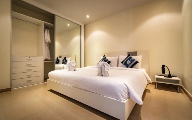 CAPITAL O890 The Royal Bay View Villas