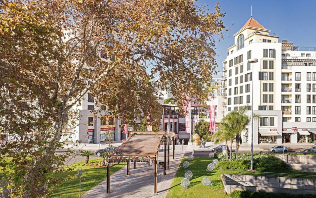 Rodamar I by An Island Apart