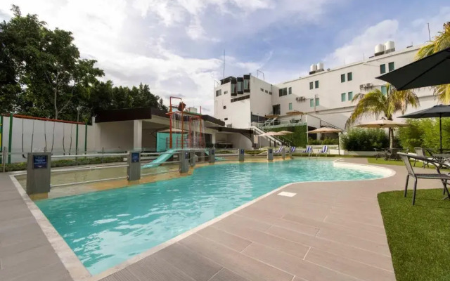 La Terraza Hotel