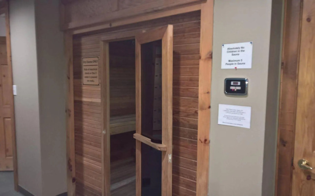 Marble Inn Resort