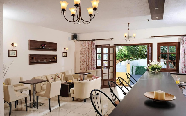 Cleopatra Apartments