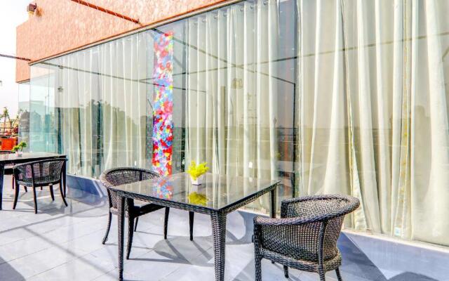 Fabhotel Srg Inn