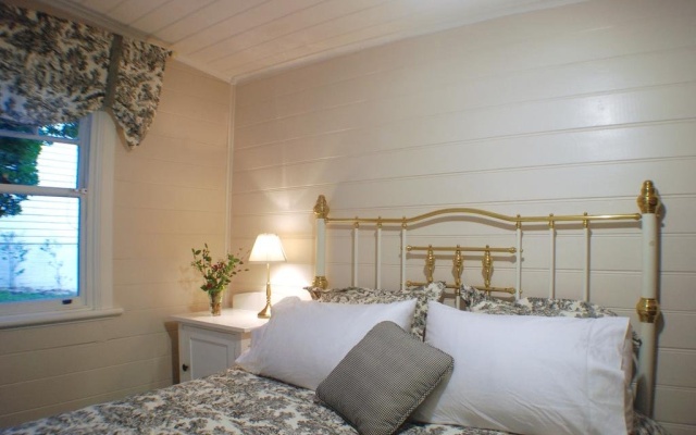 Illalangi Boutique Cottage – Guest Rooms – Blackheath