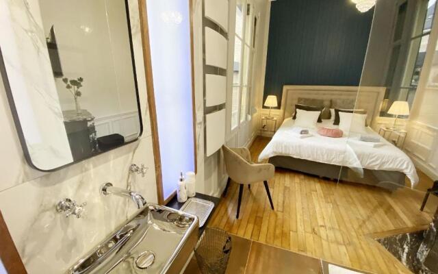 Le Clovis Suites Spa Sauna