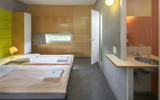 Lausanne Youth Hostel Jeunotel