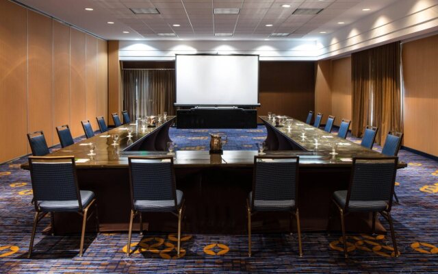 Courtyard by Marriott Newark Silicon Valley