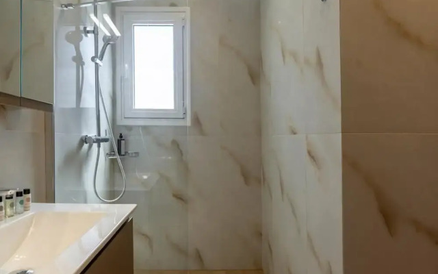 Casa di Pietra With 2 Bedrooms and 3 Bathrooms