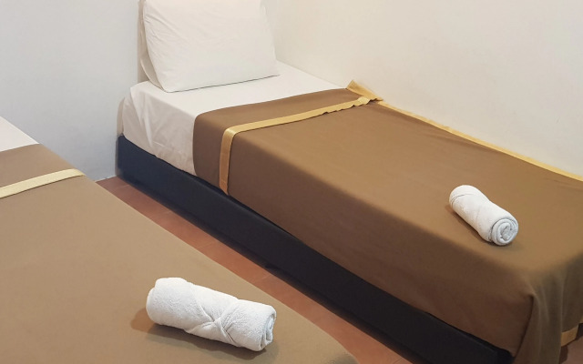 OYO 90035 Star Hotel