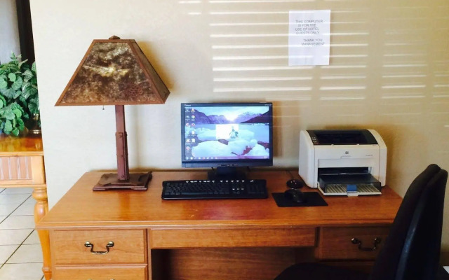 Regency Inn And Suites