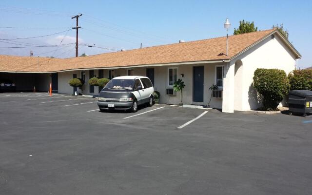 New Kansan Motel