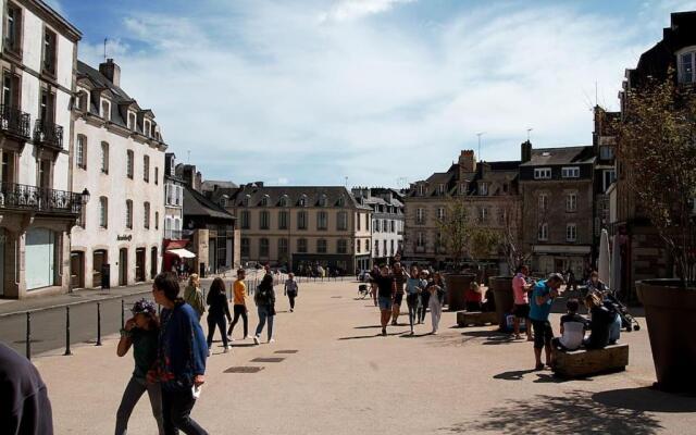 Lagarde - proche gare et centre ville 4 pers