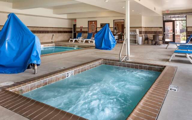 Comfort Suites Airport - University