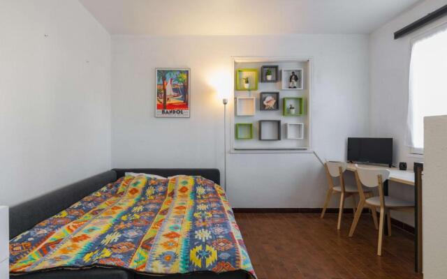 Comfortable studio with air-conditioning in Six-Fours-les-Plages - Welkeys