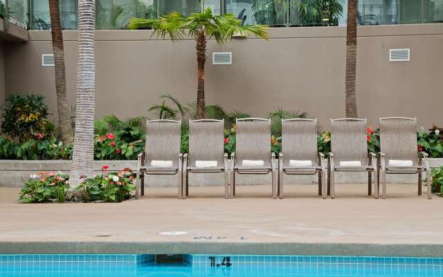 Best Western Plus Lamplighter Inn & Conference Centre