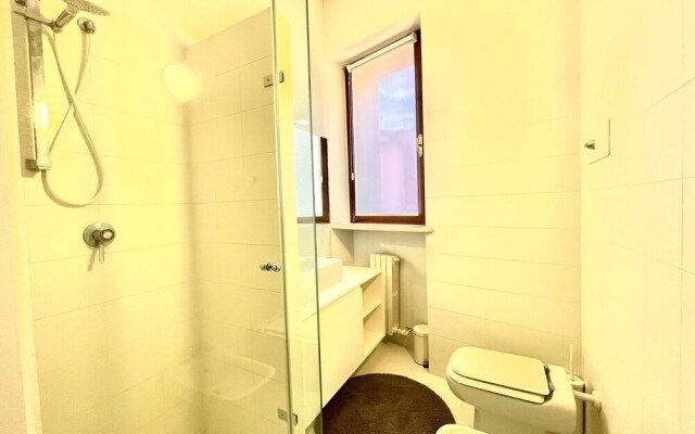 Large modern 2-storey house in the heart of Verona