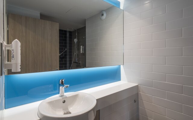 Holiday Inn Express Paris - CDG Airport by IHG
