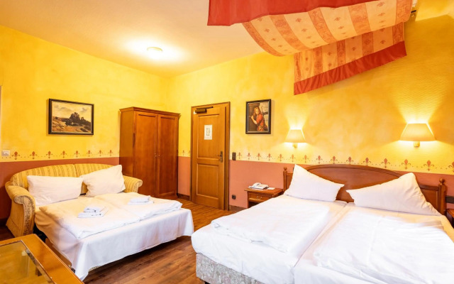 Hotel Burg Staufenberg