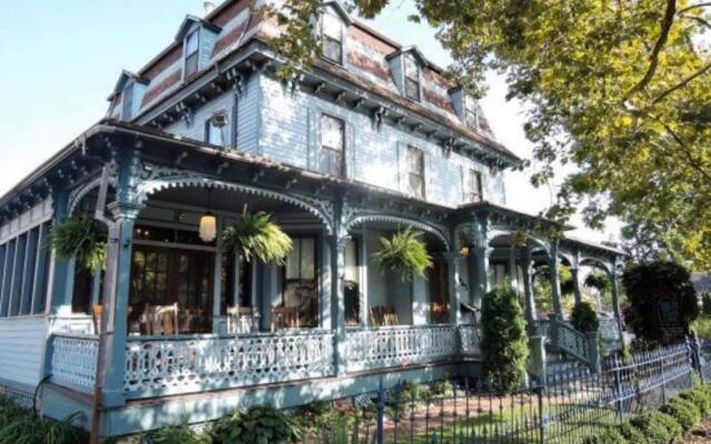 The Hugh Boutique B&B